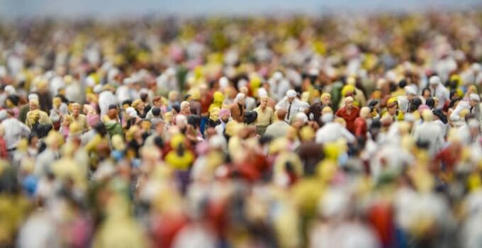 Malthusians vs Cornucopians: A Contemporary Perspective on Population Growth Malthusians vs Cornucopians: A Contemporary Perspective on Population Growth