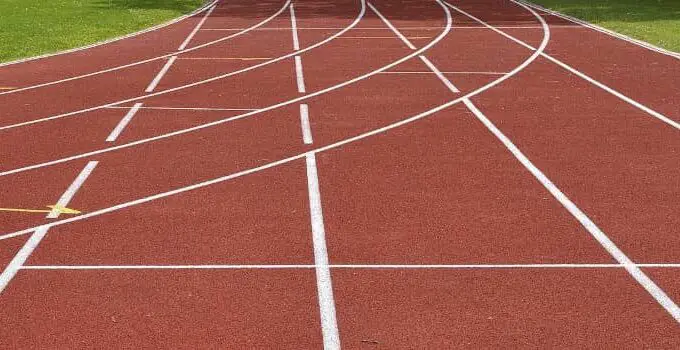 Getting Back Into Running Shape During the COVID-19 Pandemic: Five Good Reasons Why You Should Run in the Sports Complex