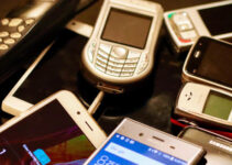 Mobile Phones: Amazing Facts About DynaTAC 8000x and Beyond