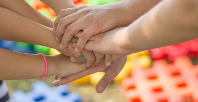 13 Protocols on How to Keep a Sustainable Friendship